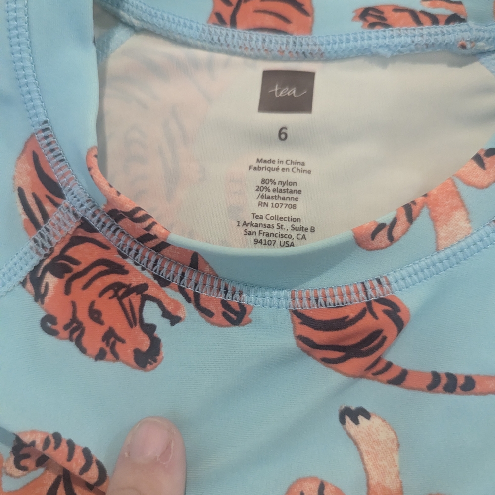 Tea Collection Tiger Print Rashguard - Picture 2 of 2